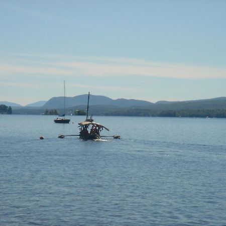 Condos Memphremagog Екстериор снимка